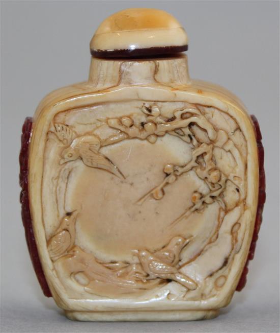 A Chinese hornbill snuff bottle and stopper, early 20th century, Richards no. 293